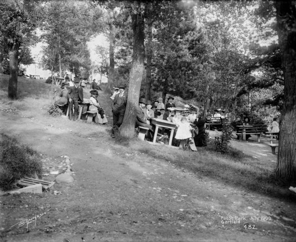 https://oldworldwisconsin.wisconsinhistory.org/wp-content/uploads/sites/3/2022/04/Pabst-Park-Beer-Garden-47551-1.jpg